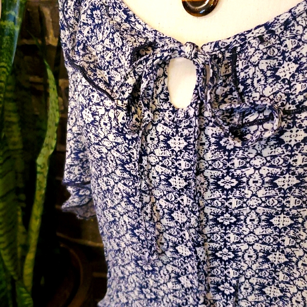 Mind Code Open Shoulder Top | Small - Picture 3 of 6